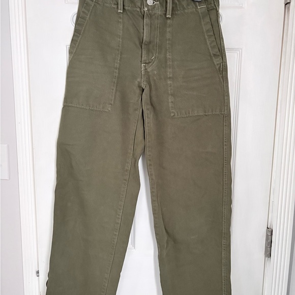 Levi's Baggy Dad Jeans in Olive - Picture 4 of 6